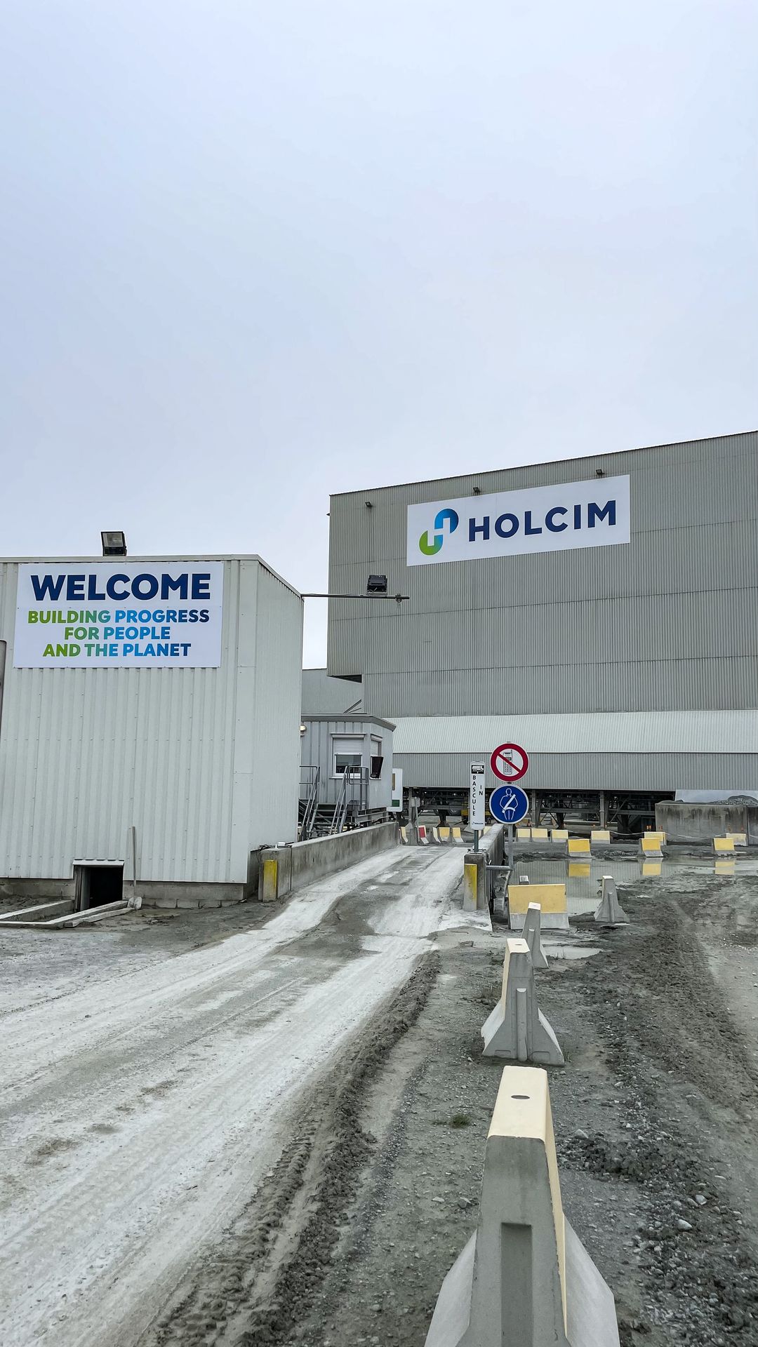 Rebranding Holcim